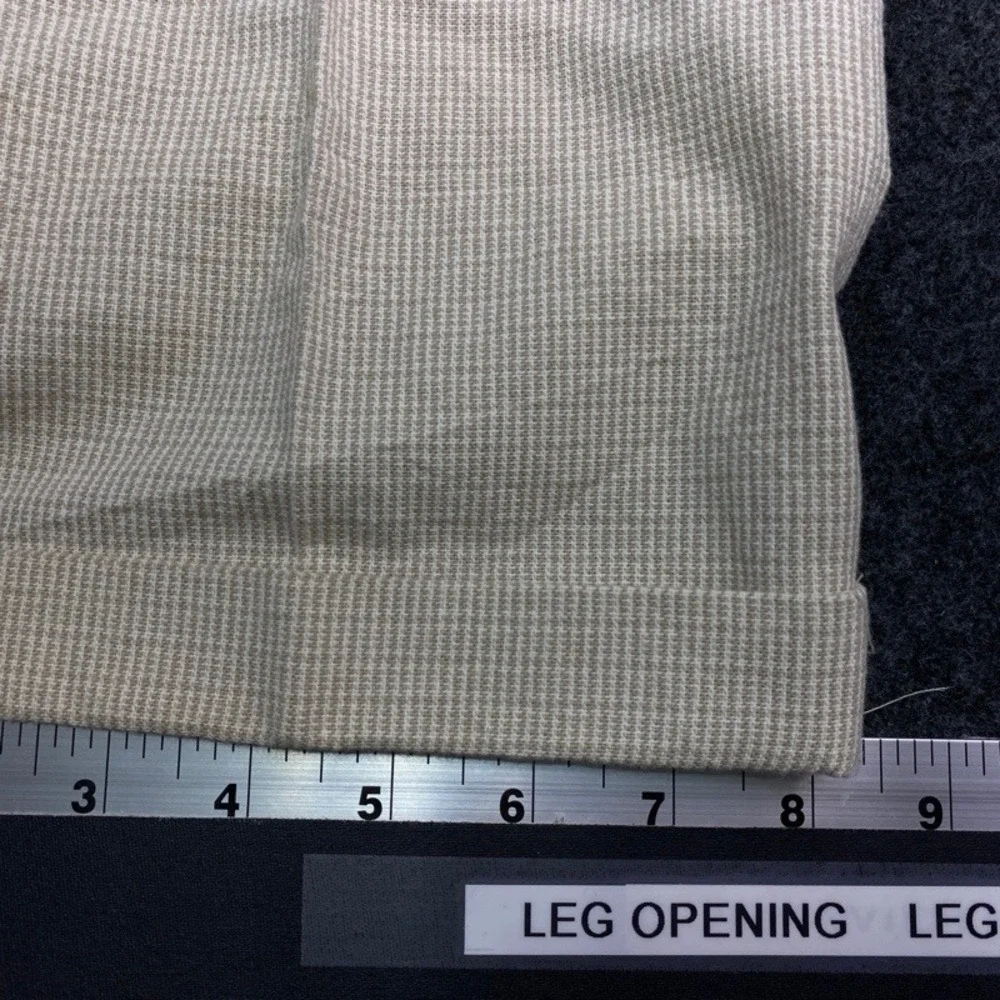NWT VTG Claiborne Dress Pants Men 30R Beige Micro Check Pleated Cuffed Cotton
